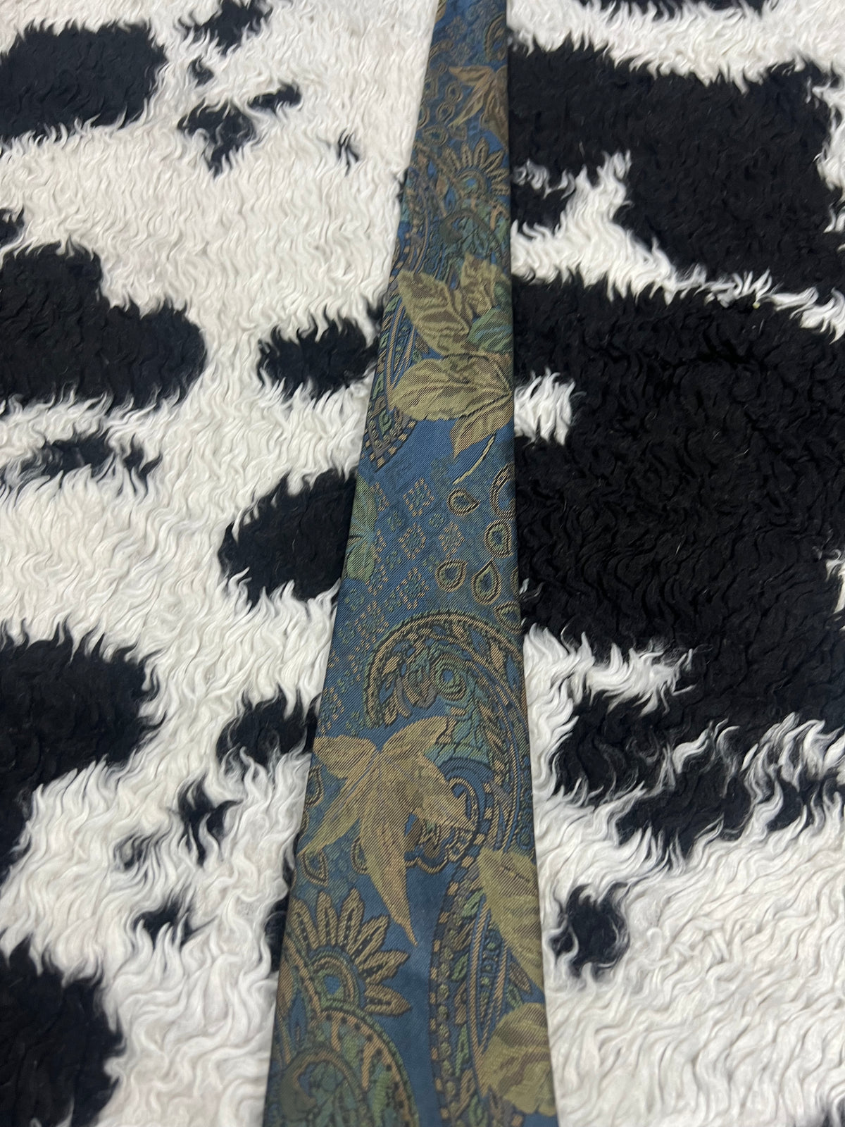 St. Bernard Blue Embroidered Floral Tie