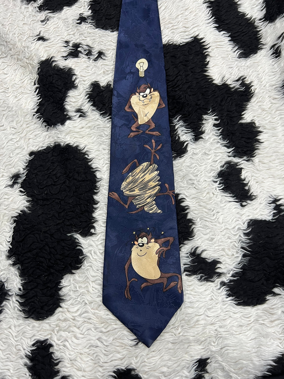 Vintage 1993 Taz Tornado Tie