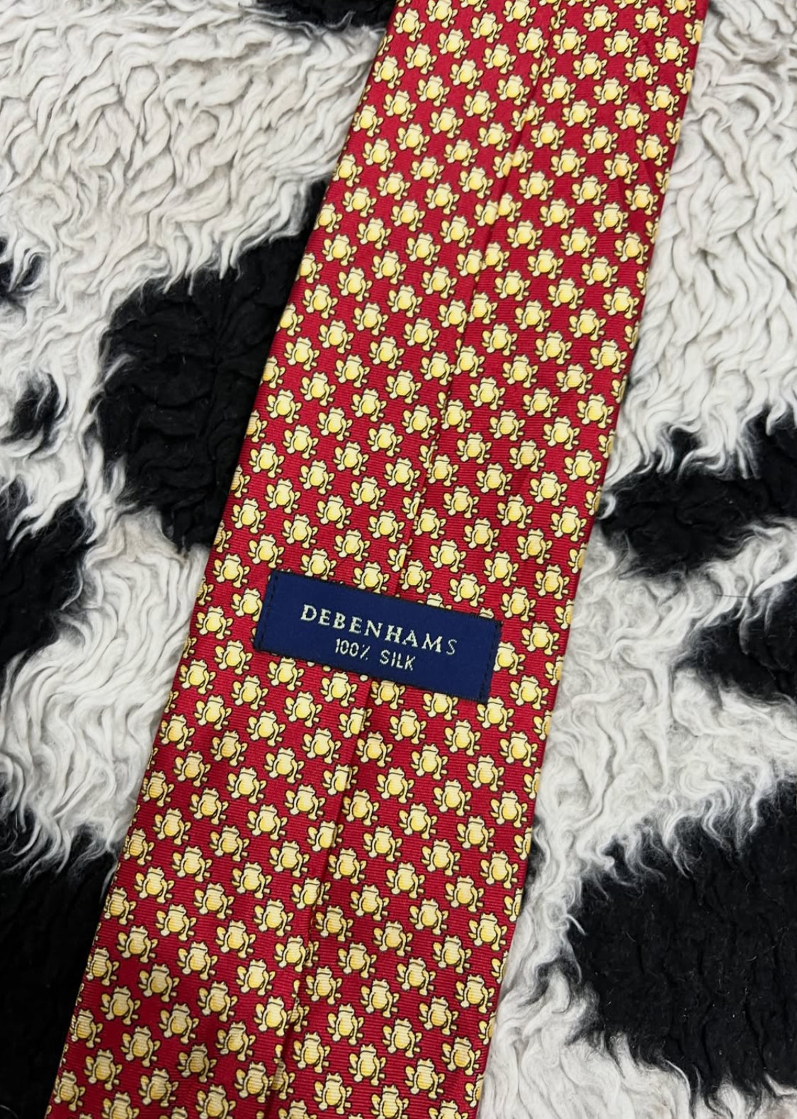 Red Frogs Tie