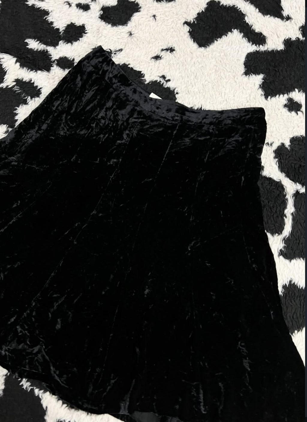 Mid-Length Below Knees Black Velvet Skirt