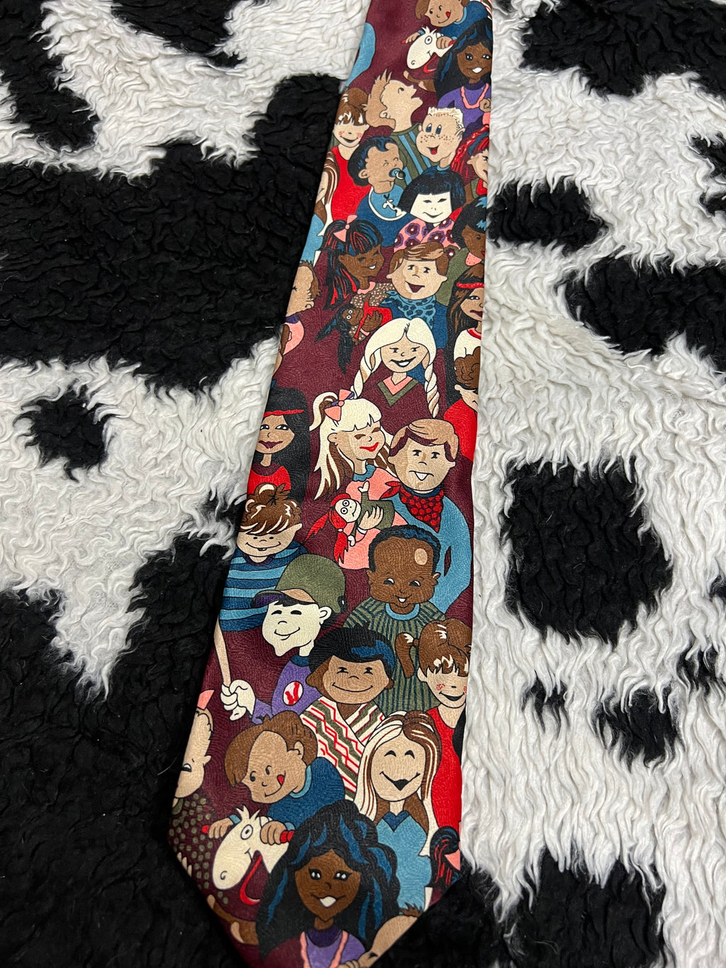 Crowd of Children Tie