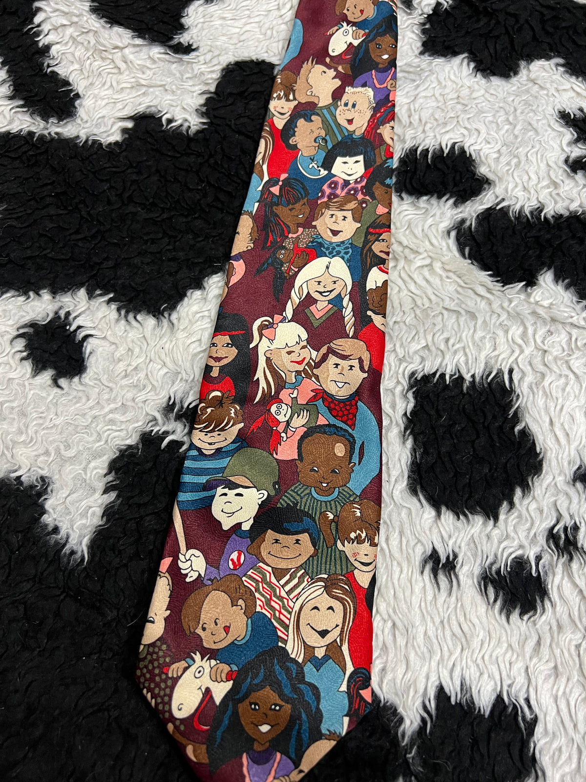 Crowd of Children Tie