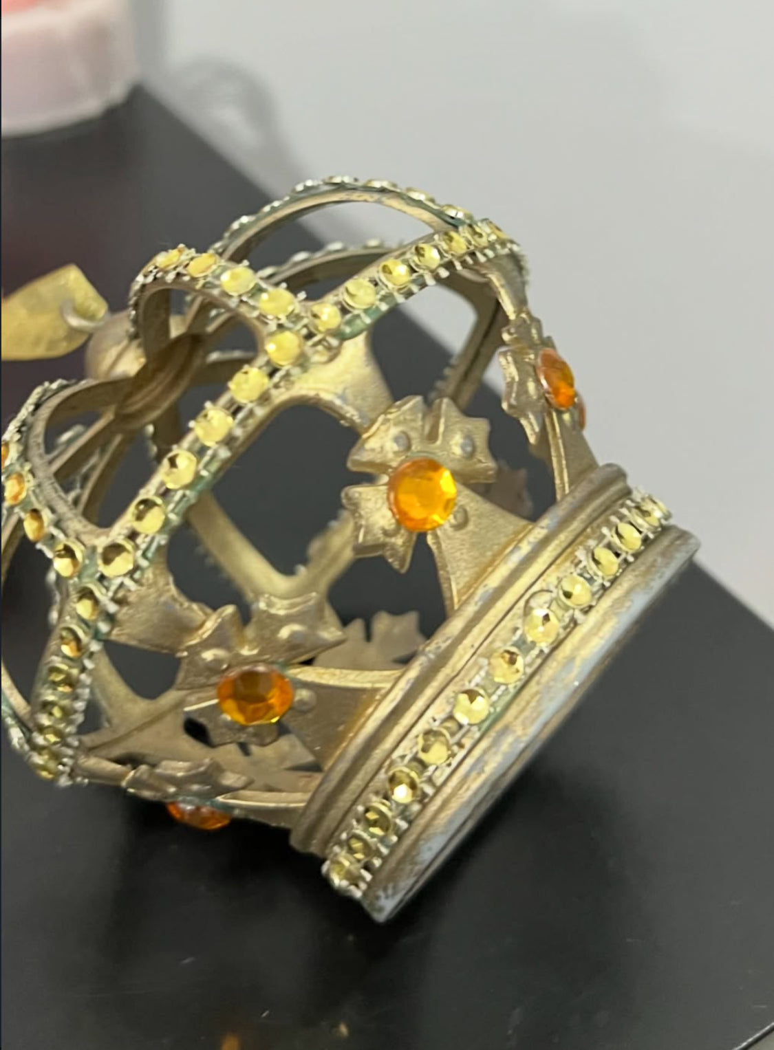 Crown Hanging