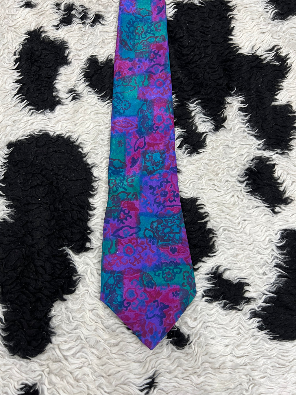 Micheal George Vibrant Tie