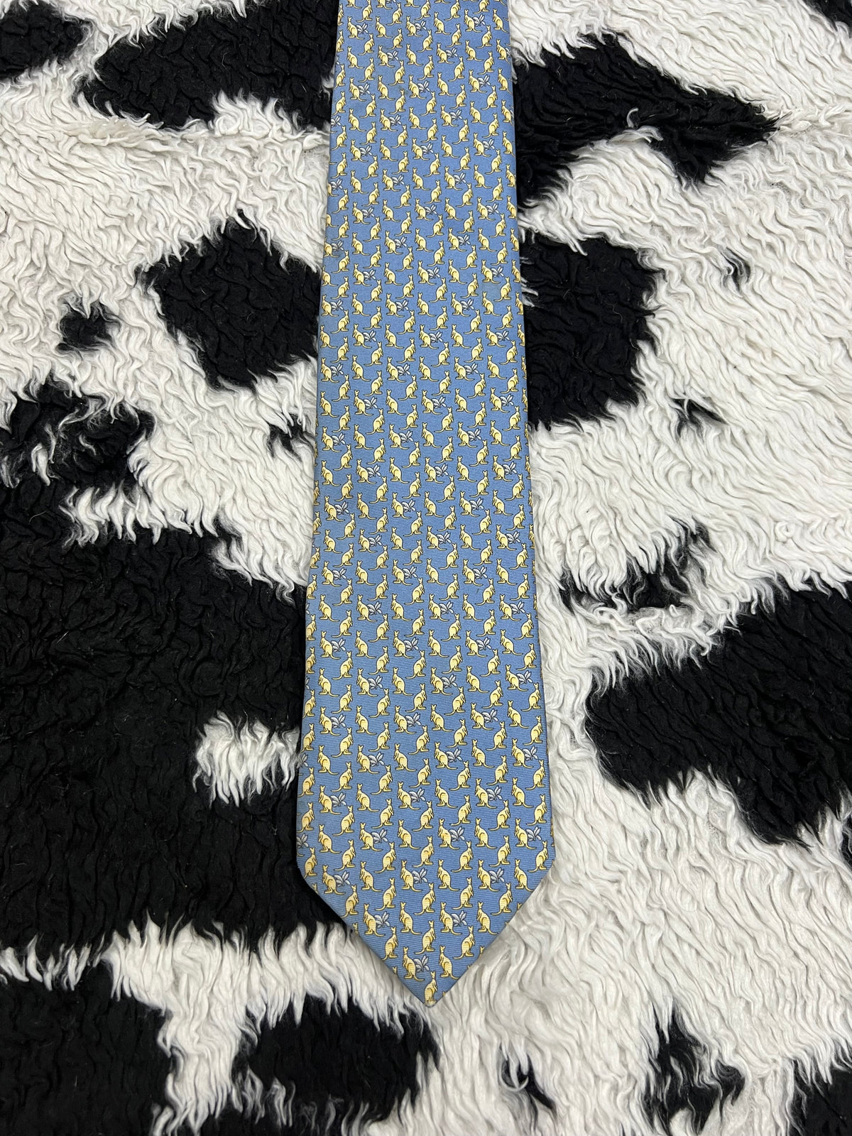 Kangaroos & Flowers Tie