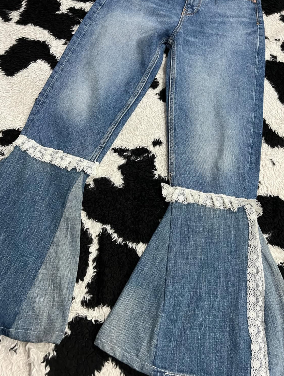Zara High-Waisted Flare Denims (Waist 24)