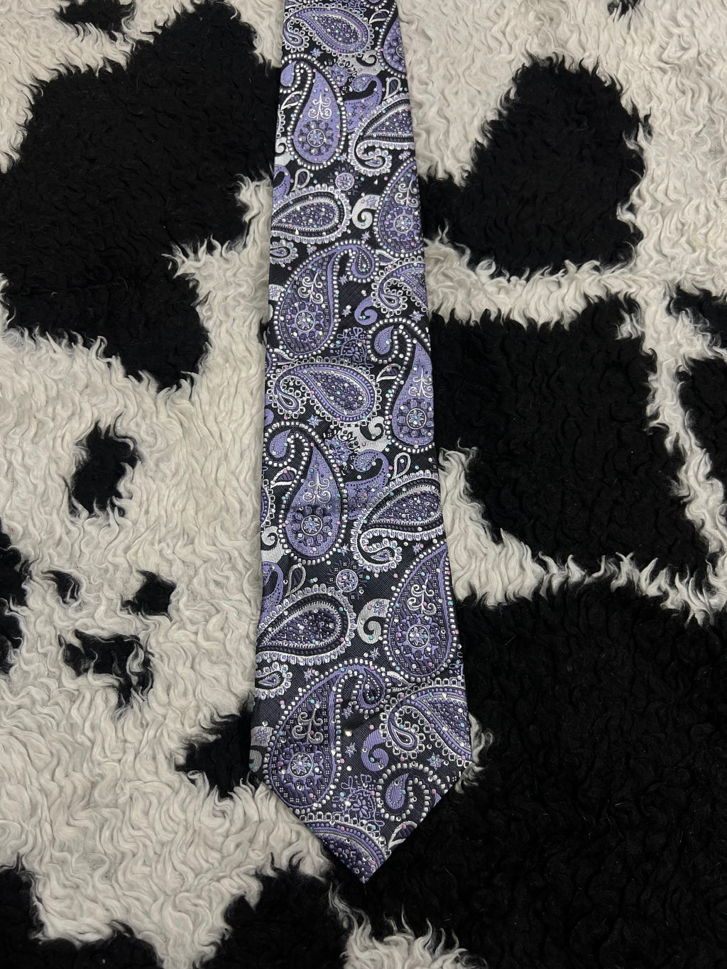 Kissa Purple & Black Embroidered Paisley Tie
