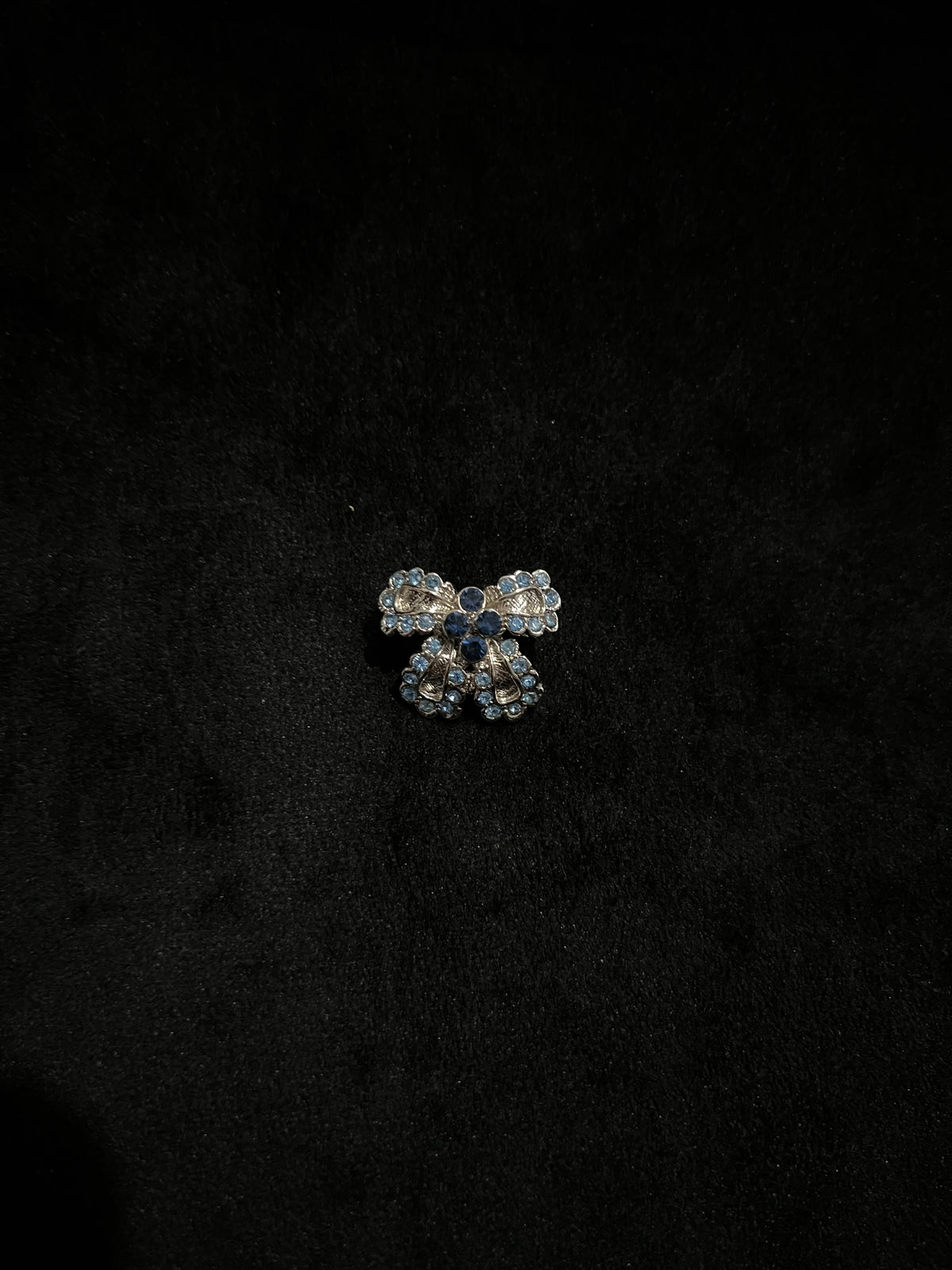 Bedazzled Bow Metal Pin