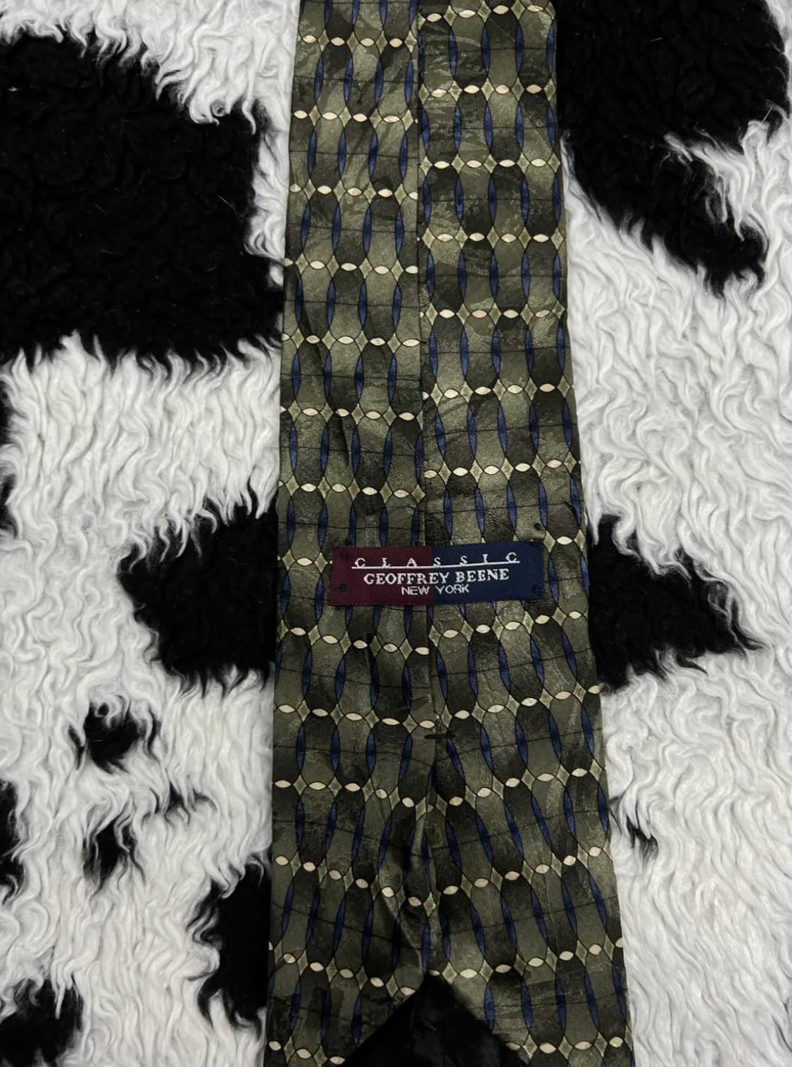 Geoffrey Breene Tie