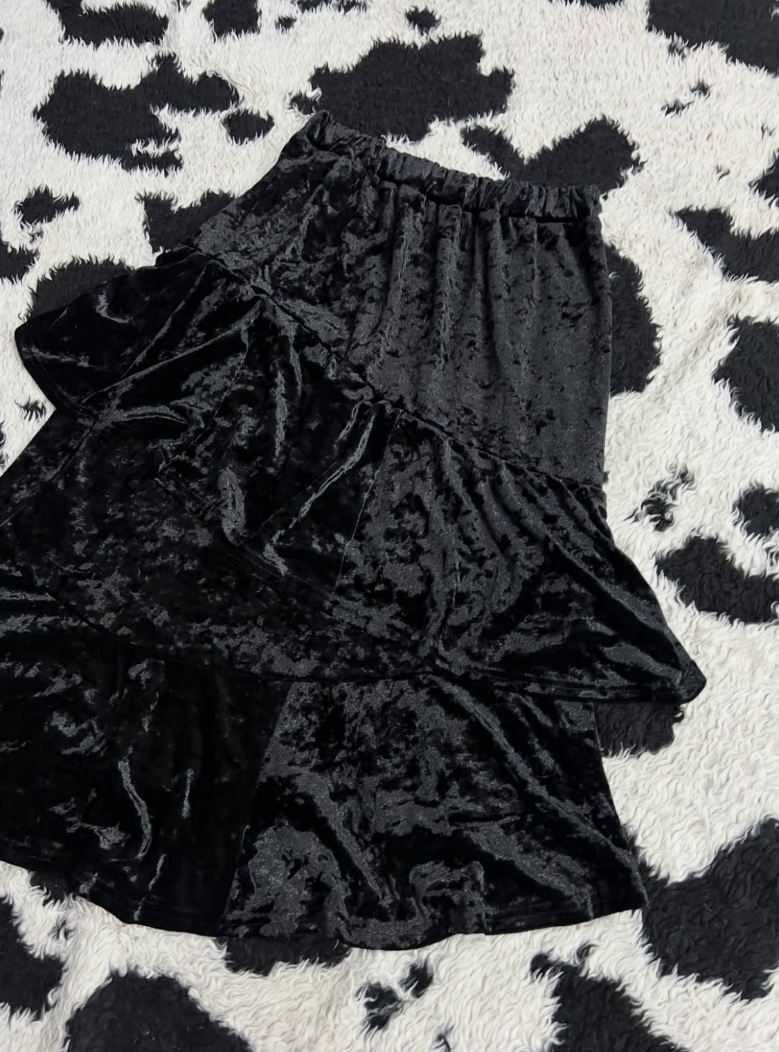 Double-Layered Black Long Velvet Skirt