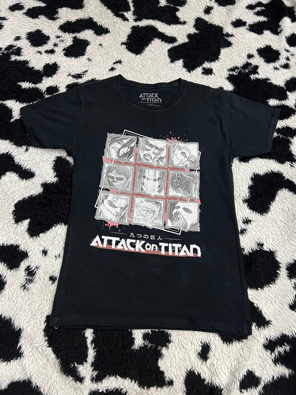 Attack on Titans Tee (Medium)