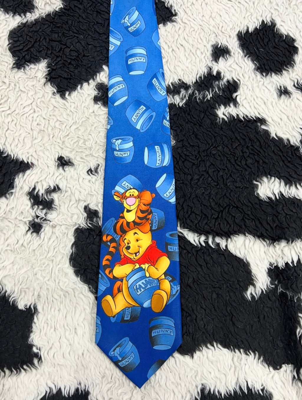 Disney Winnie The Pooh & Tigger Honey Tie