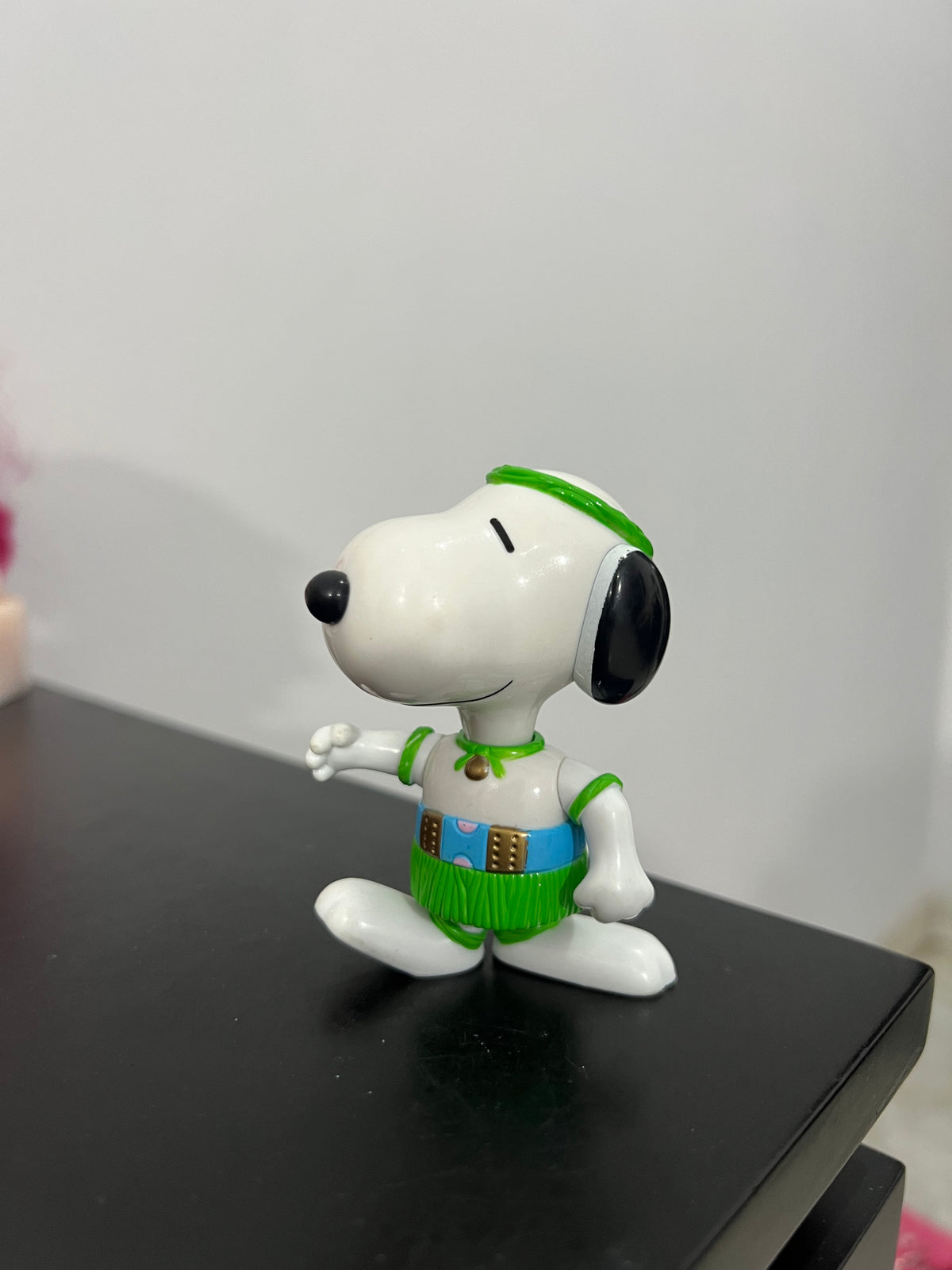 Vintage 1999 Fiji Snoopy Figurine