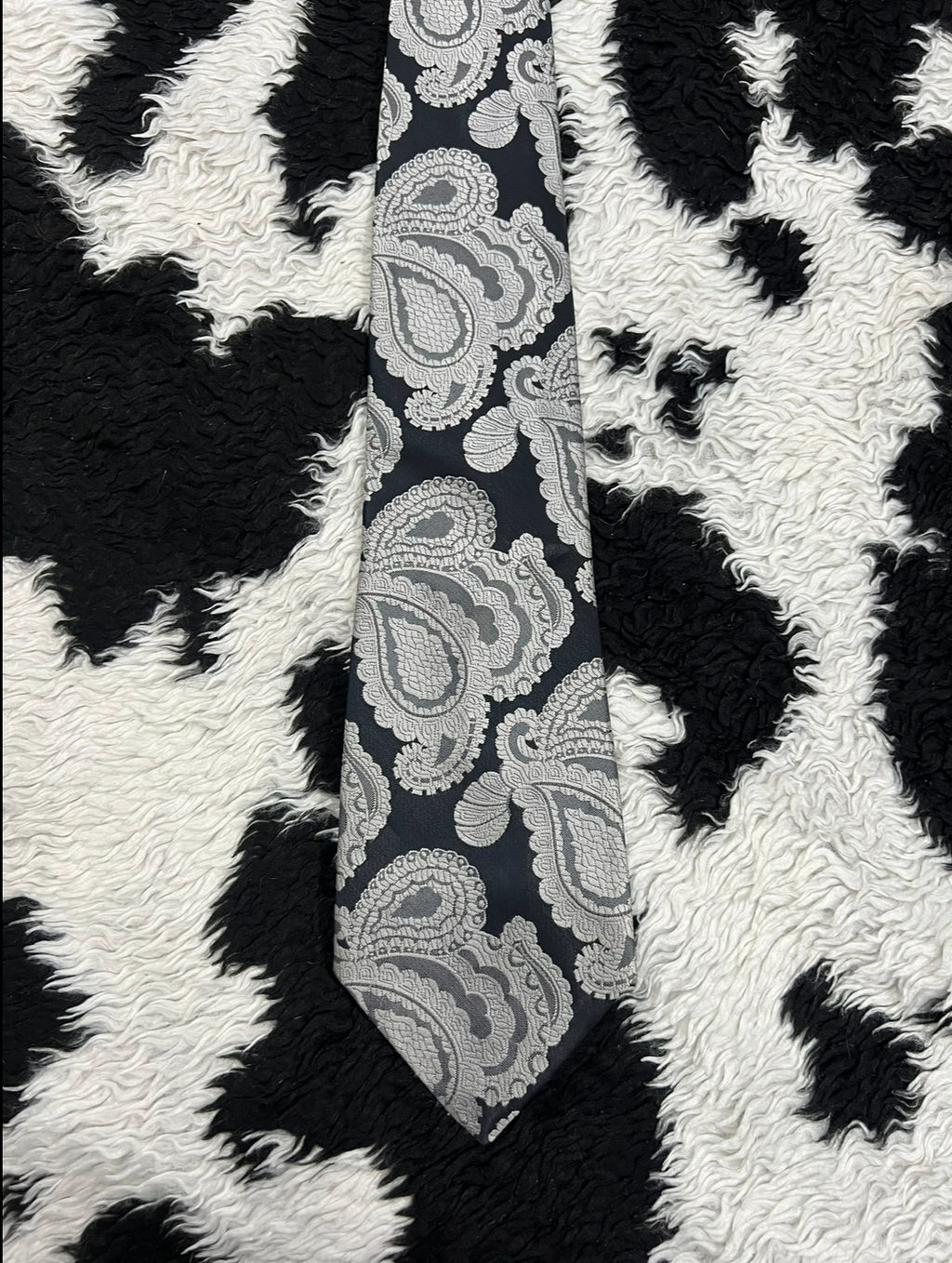 Pierre Cardin Black & Grey Paisley Tie