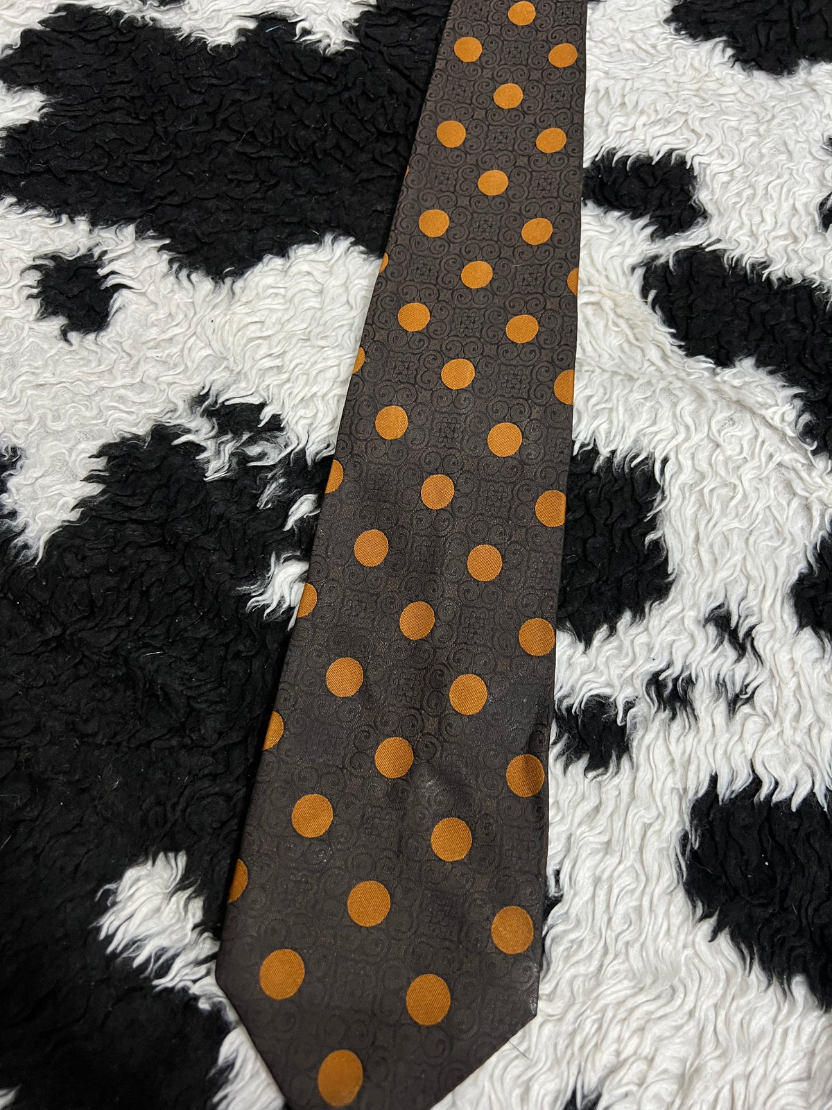 Textura Dotted Tie