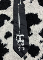 Vintage Robin Ruth Pouring Beer Tie