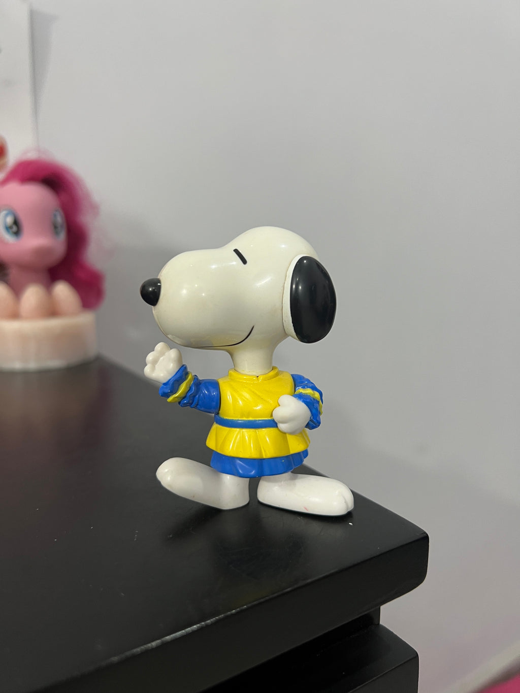 Vintage 1999 Latin America Dancing Snoopy Figurine