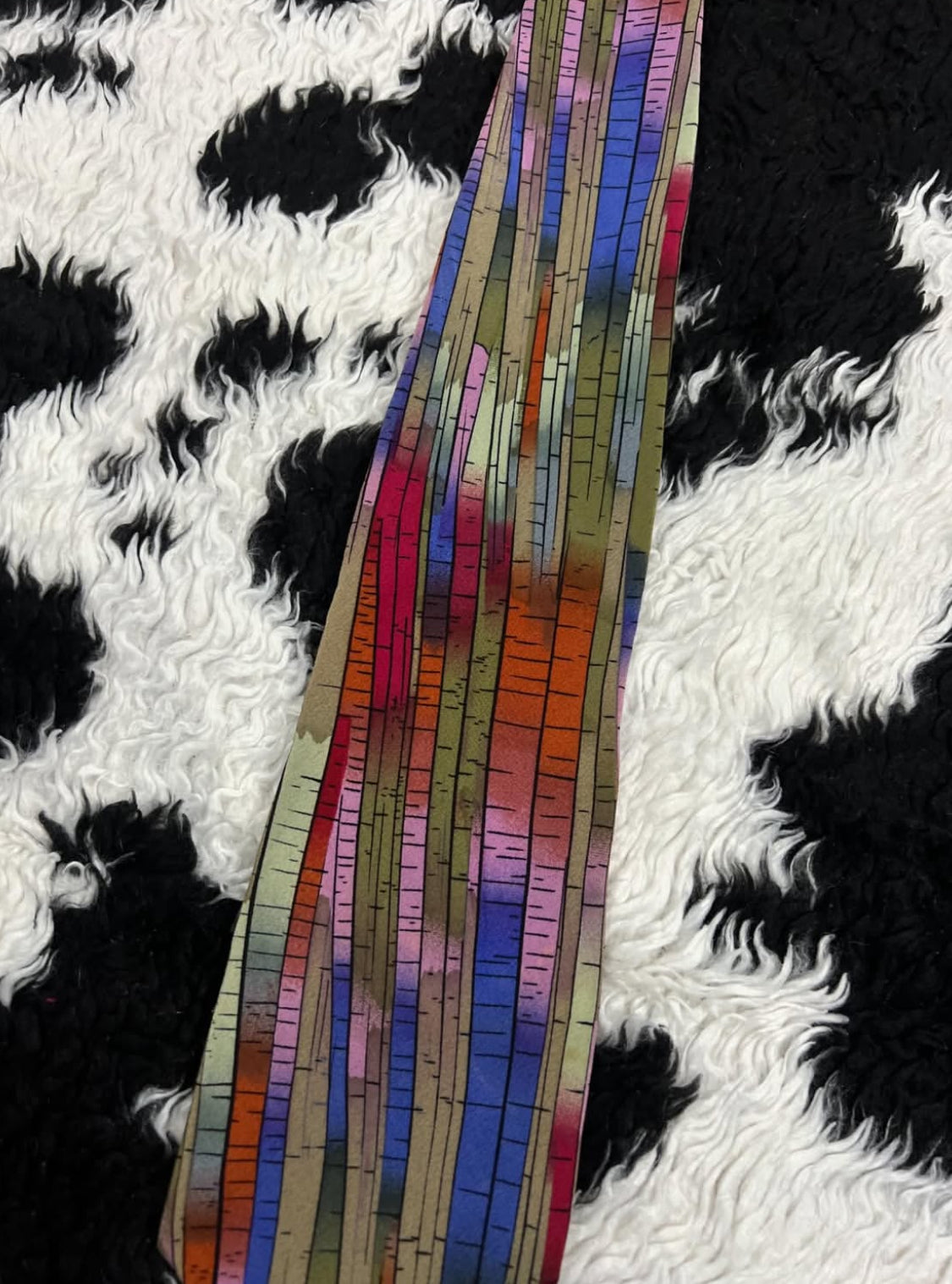 Molecular Expression Tie