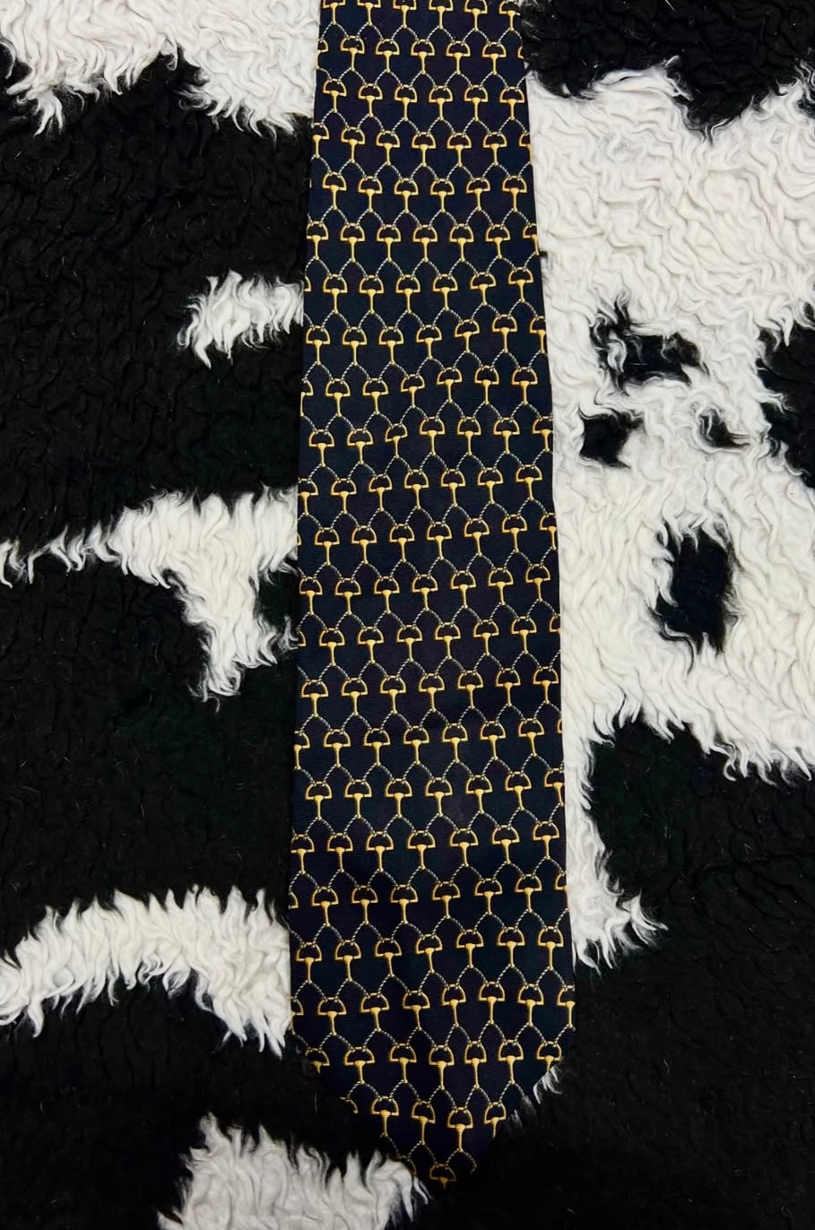 Chains Interlinked Black Tie