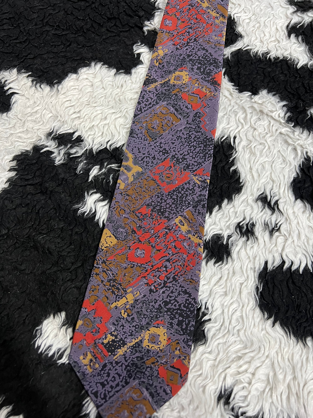 Stringbeans Abstract Tie