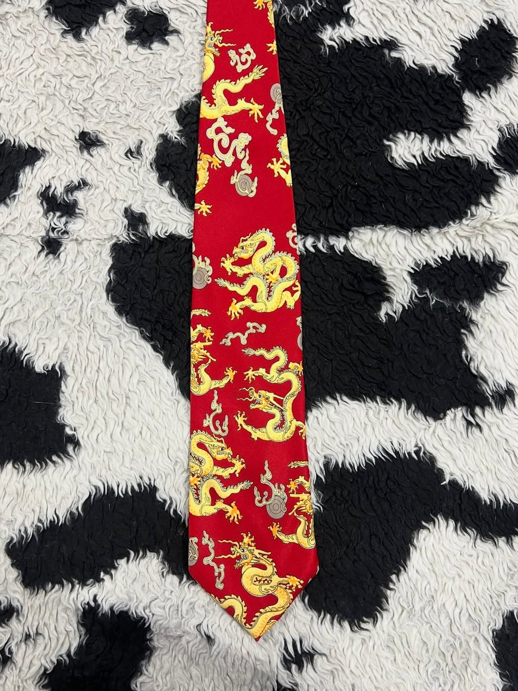 Traditional Chinese Dragon Tie