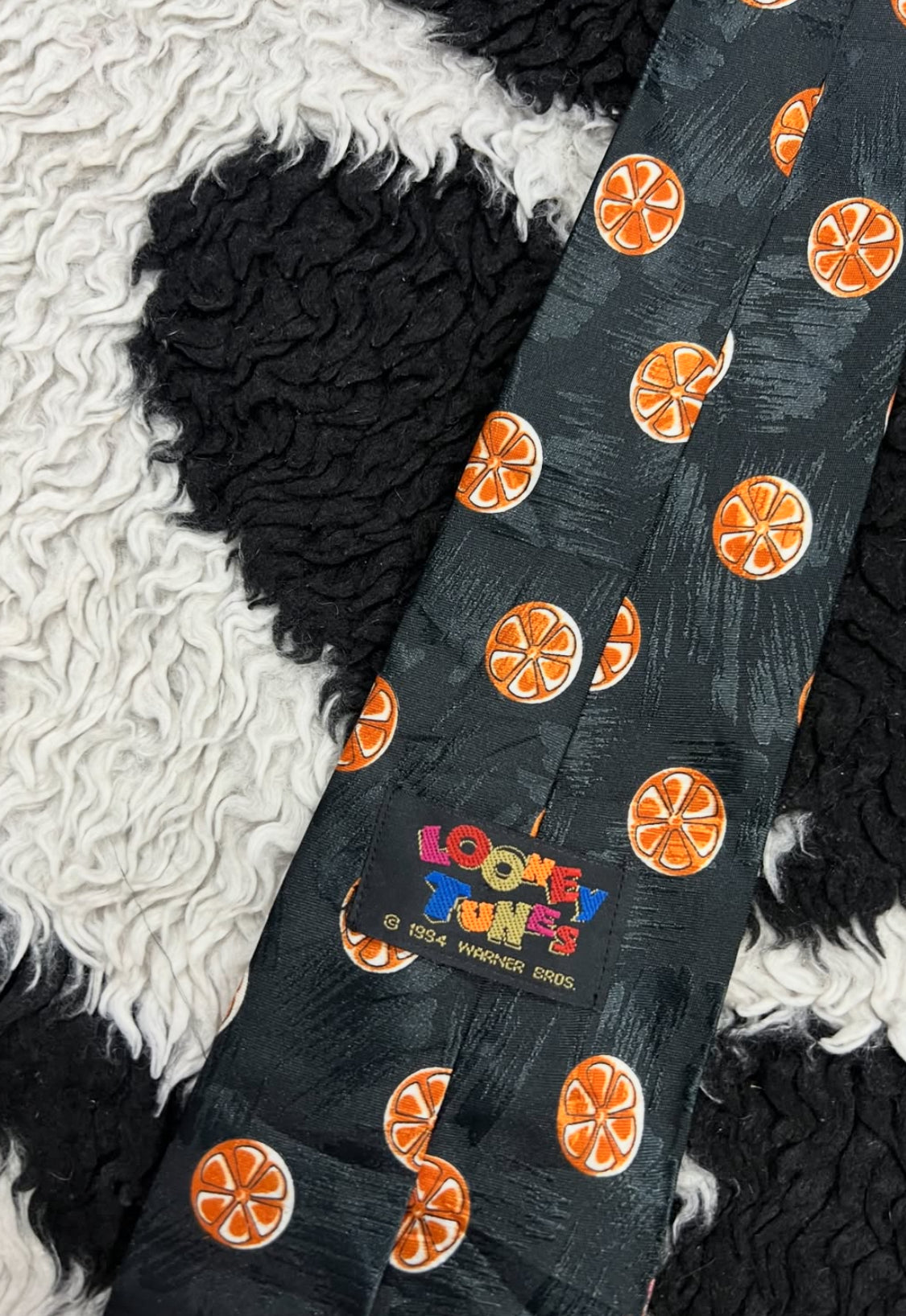 Vintage 1994 Tasmanian Devil Taz & Oranges Tie