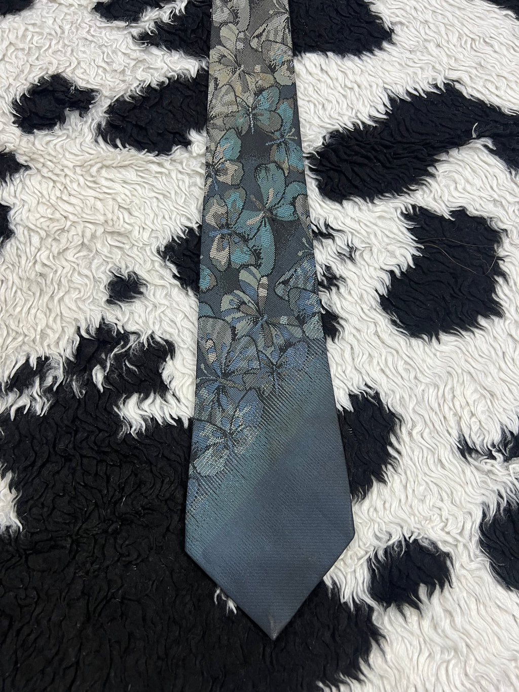 Sovrano Fully Embroidered Butterflies Tie
