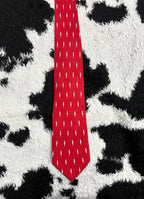 Averitt Standing Silhouette Tie