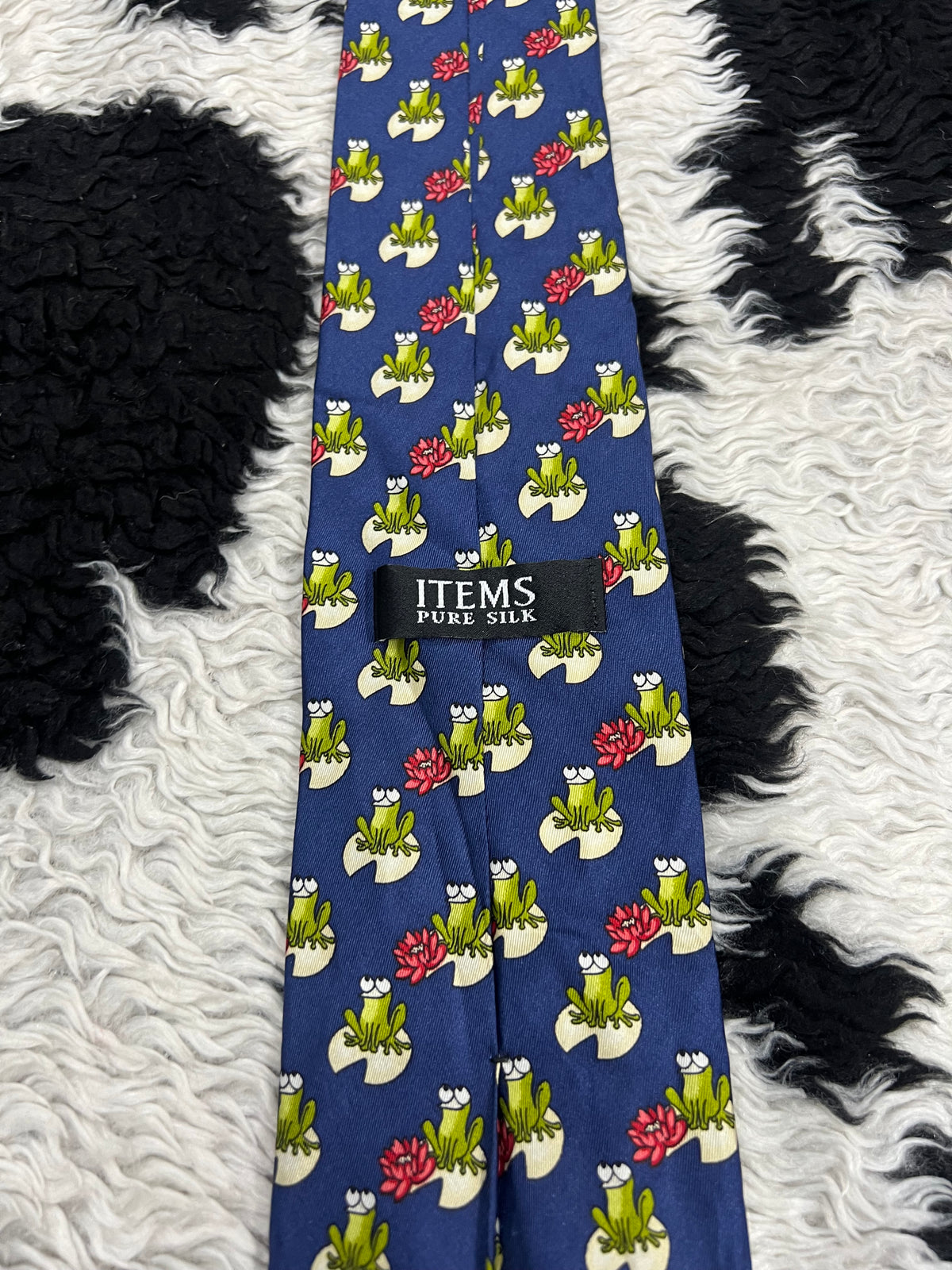 Frogs on Lily Pads Tie