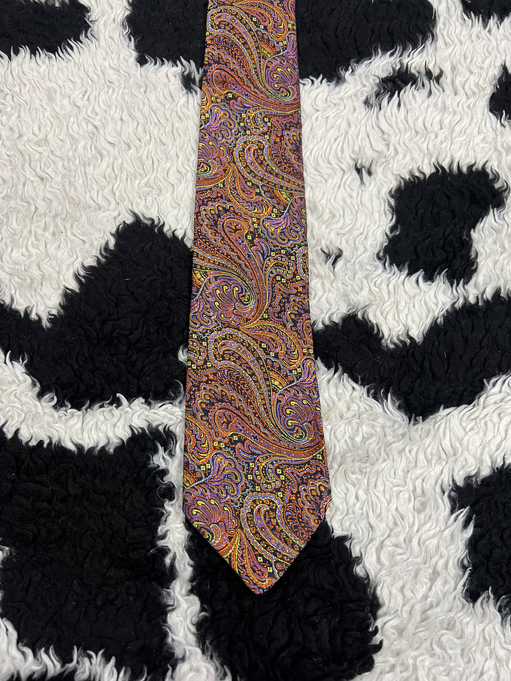 Tootal Fully Embroidered Vibrant Paisley Tie