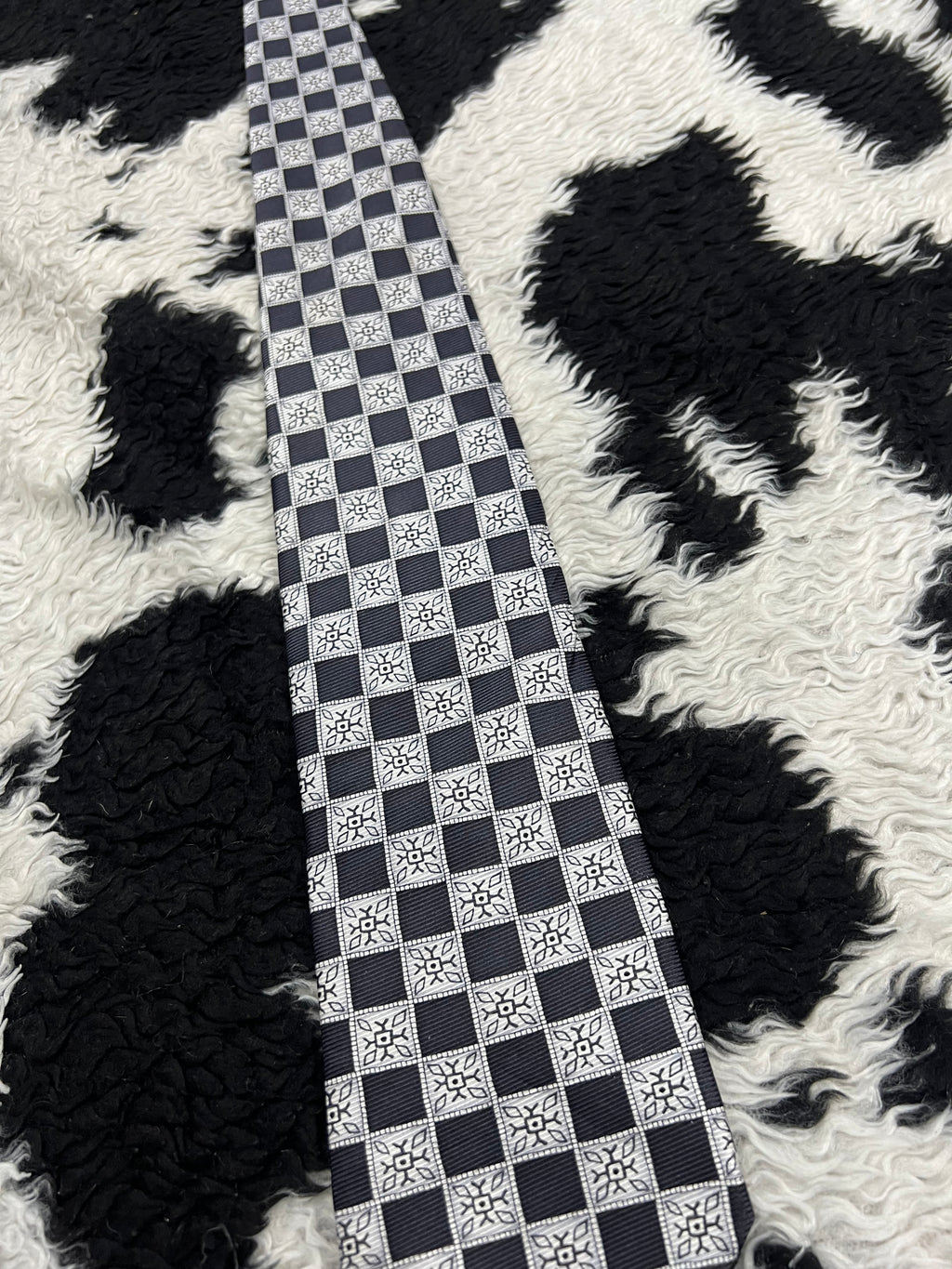 Cavenagh Black & White Tie
