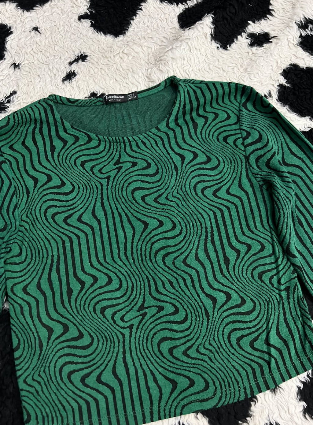 Stradivarius Green Wavy Top