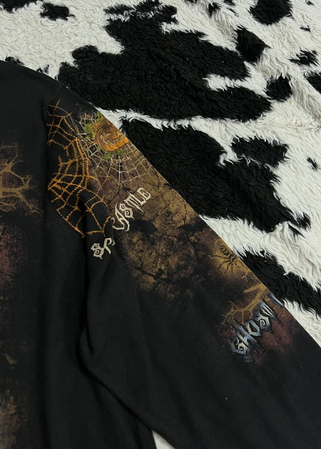 Happy Halloween Shirt (Large / Extra Large)