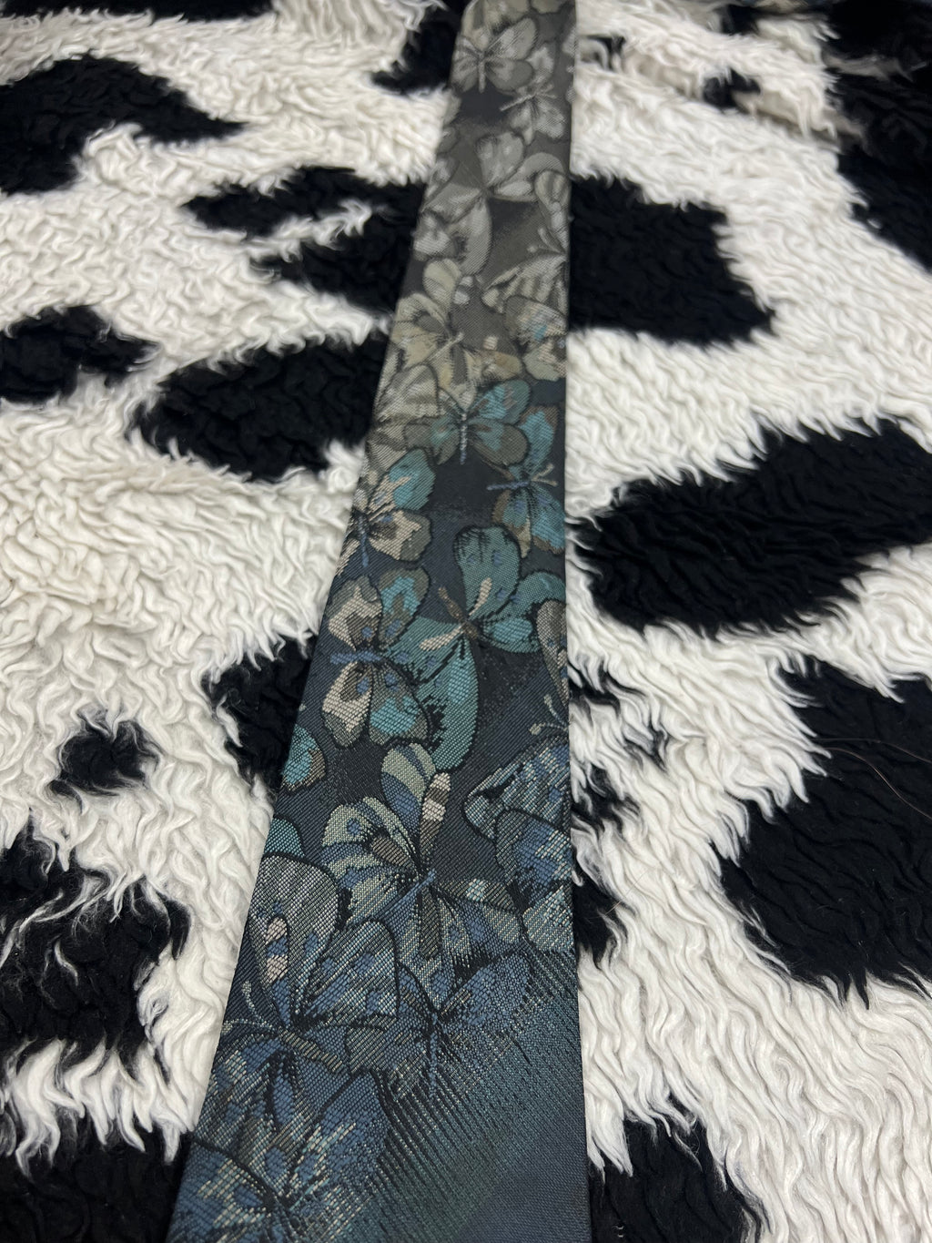Sovrano Fully Embroidered Butterflies Tie