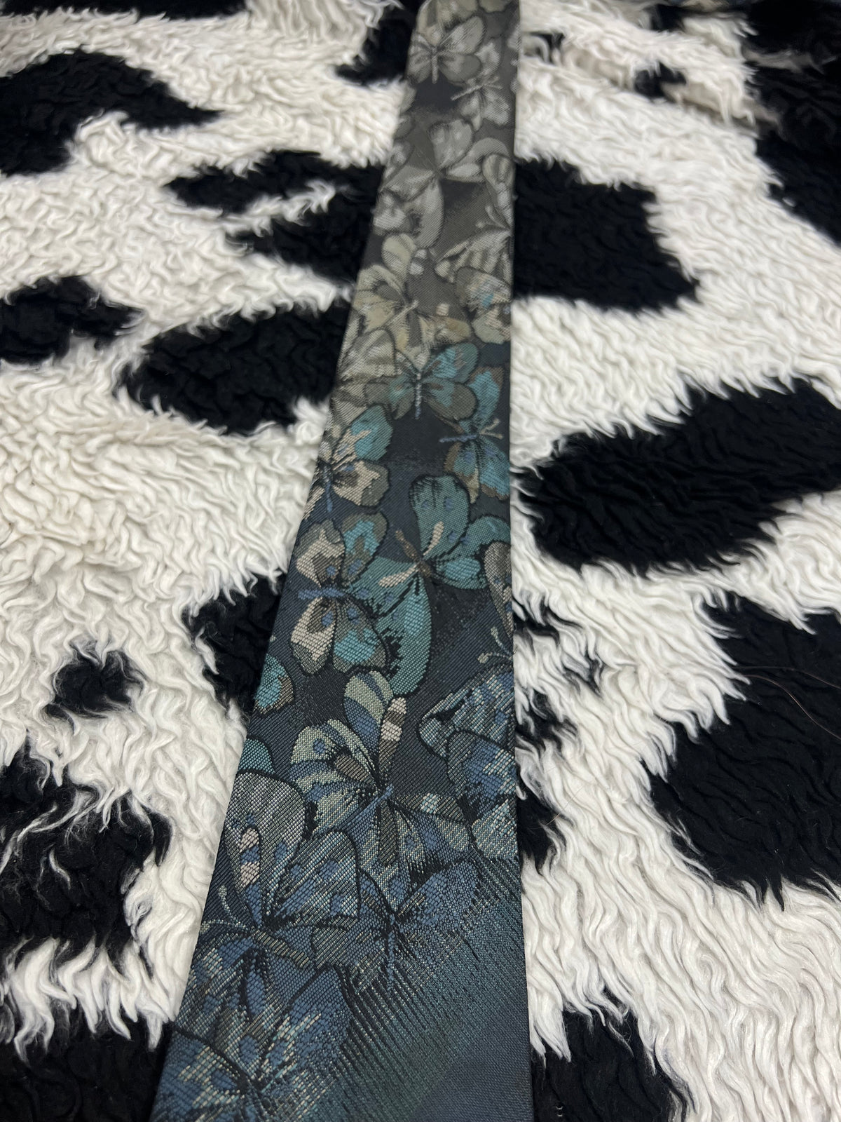 Sovrano Fully Embroidered Butterflies Tie