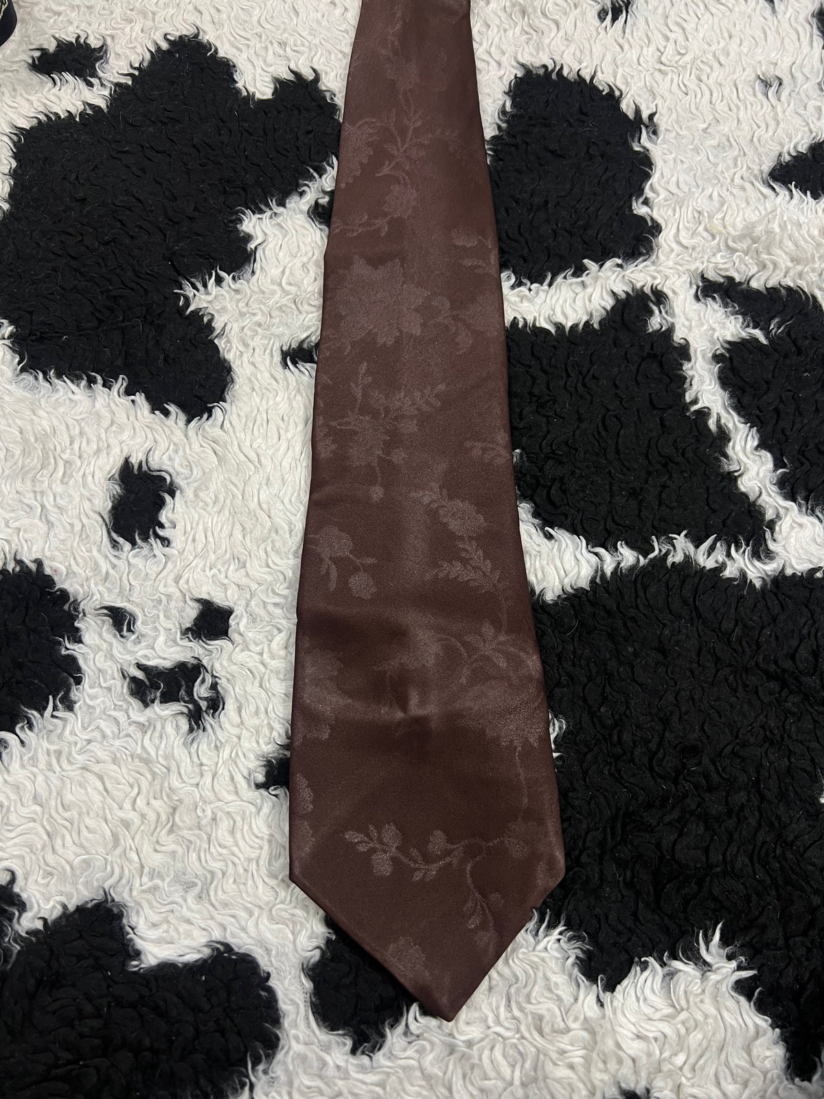 La Bella Brown Embroidered Floral Wide Tie
