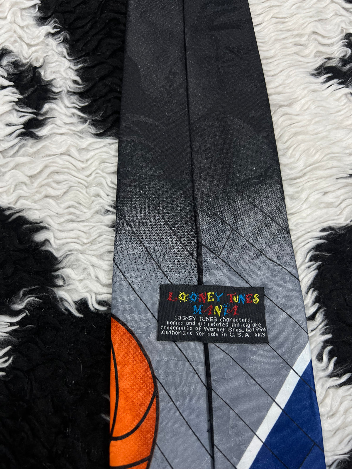 Vintage 1996 Taz Basketball Tie