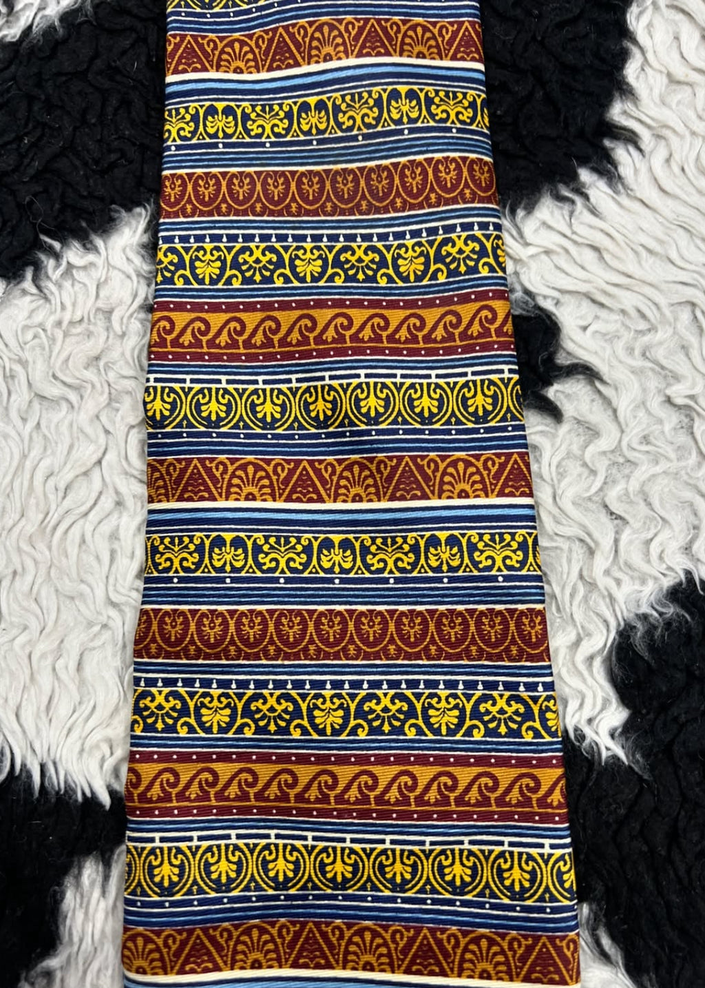 Past Times Tie