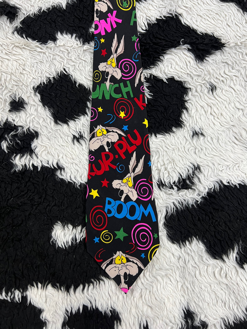 Vintage 1992 Wile E. Coyote Tie