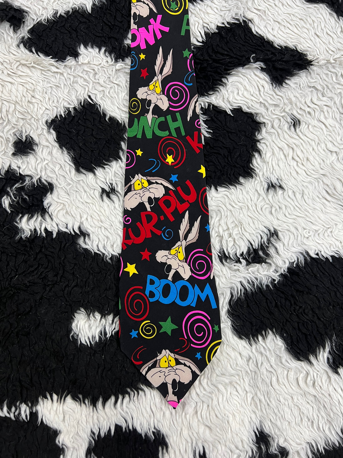 Vintage 1992 Wile E. Coyote Tie
