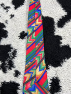 Vibrant Geometric Tie