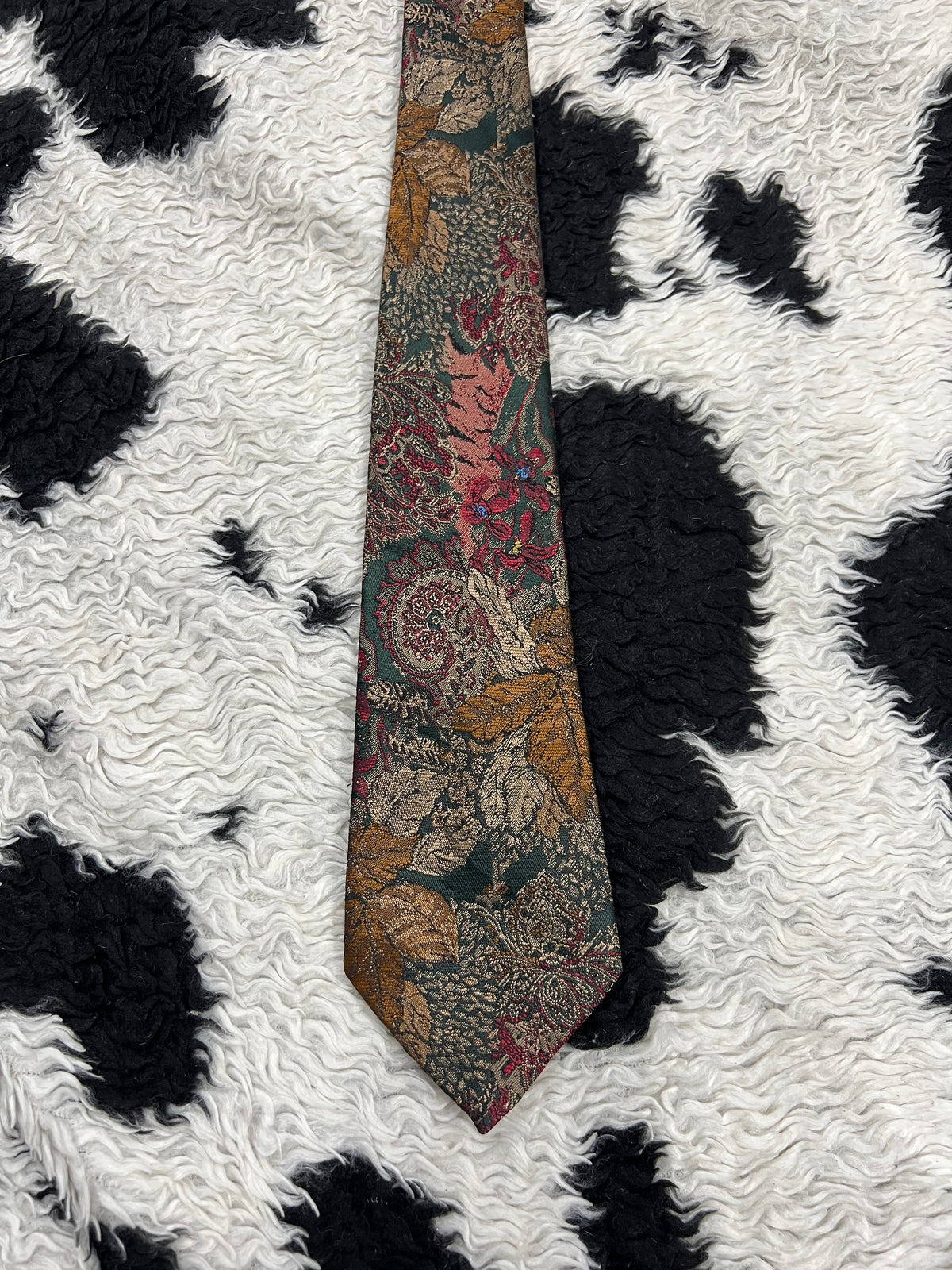 SOVRANO Green Fully Embroidered Tie