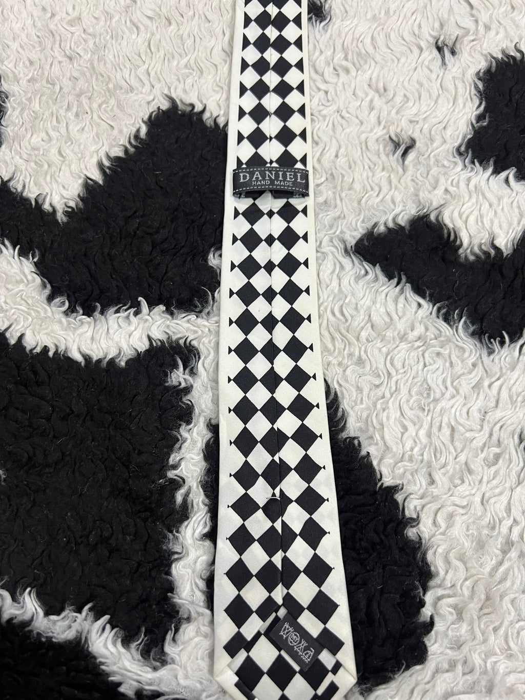 Daniel Checkered Narrow Tie
