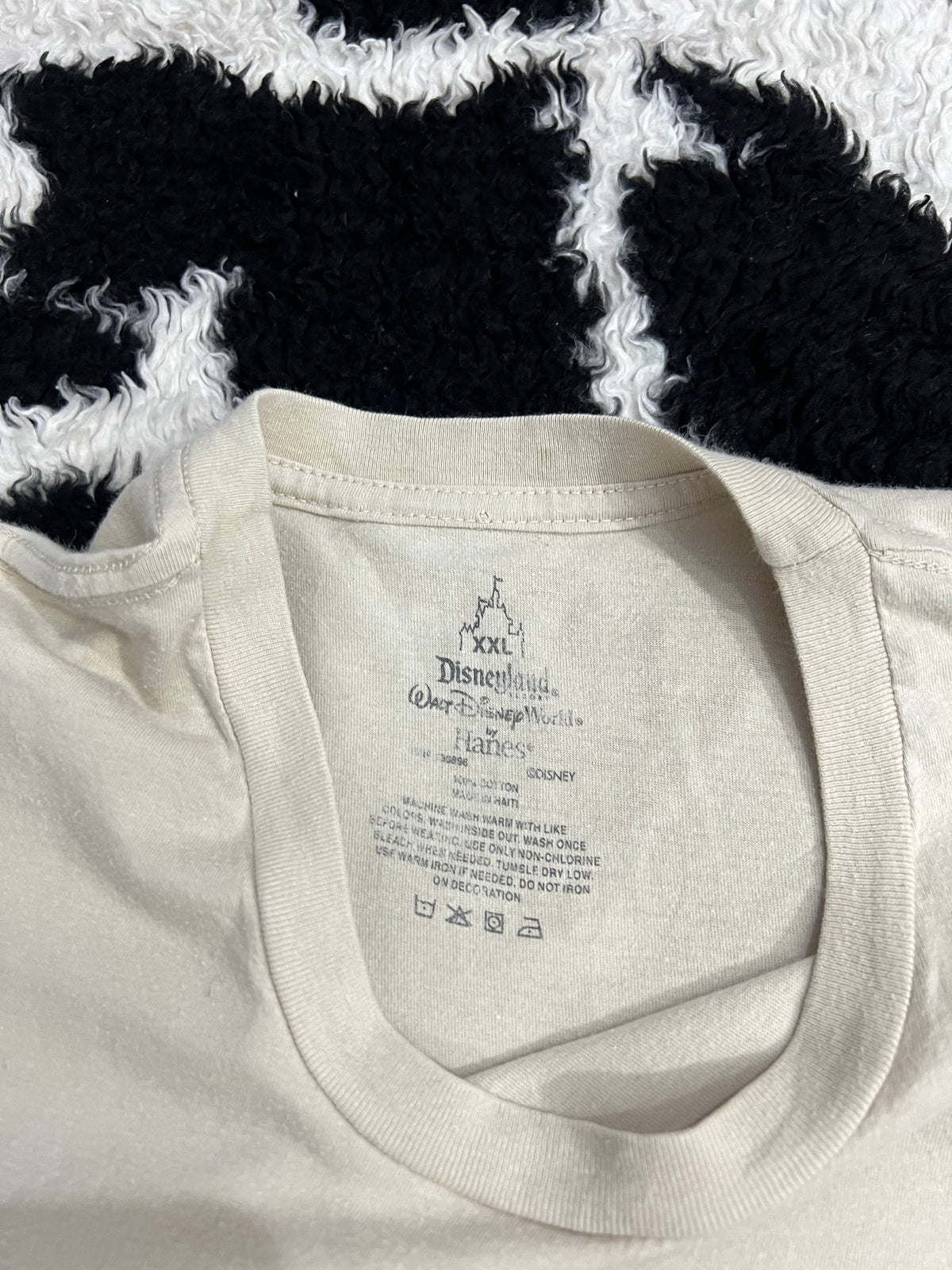 Disneyland Tee (Medium)