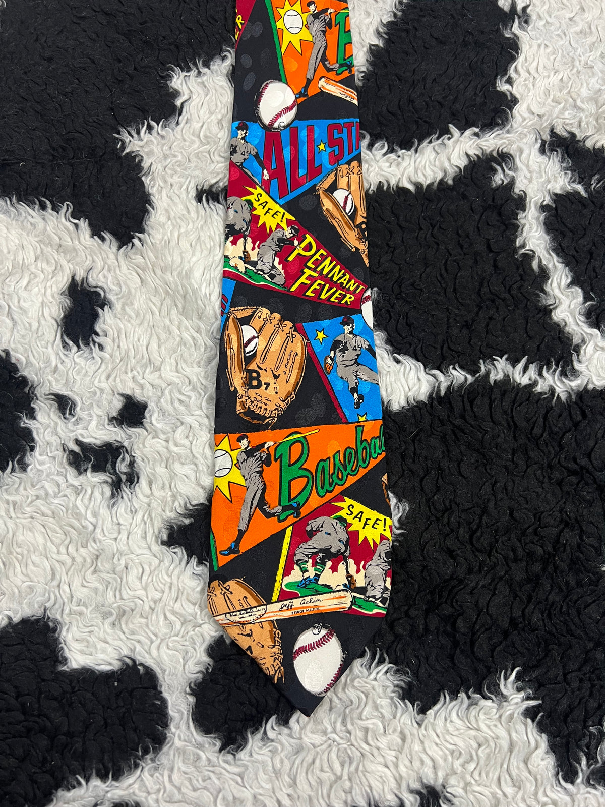 Rosetti Baseball Graphic Tie