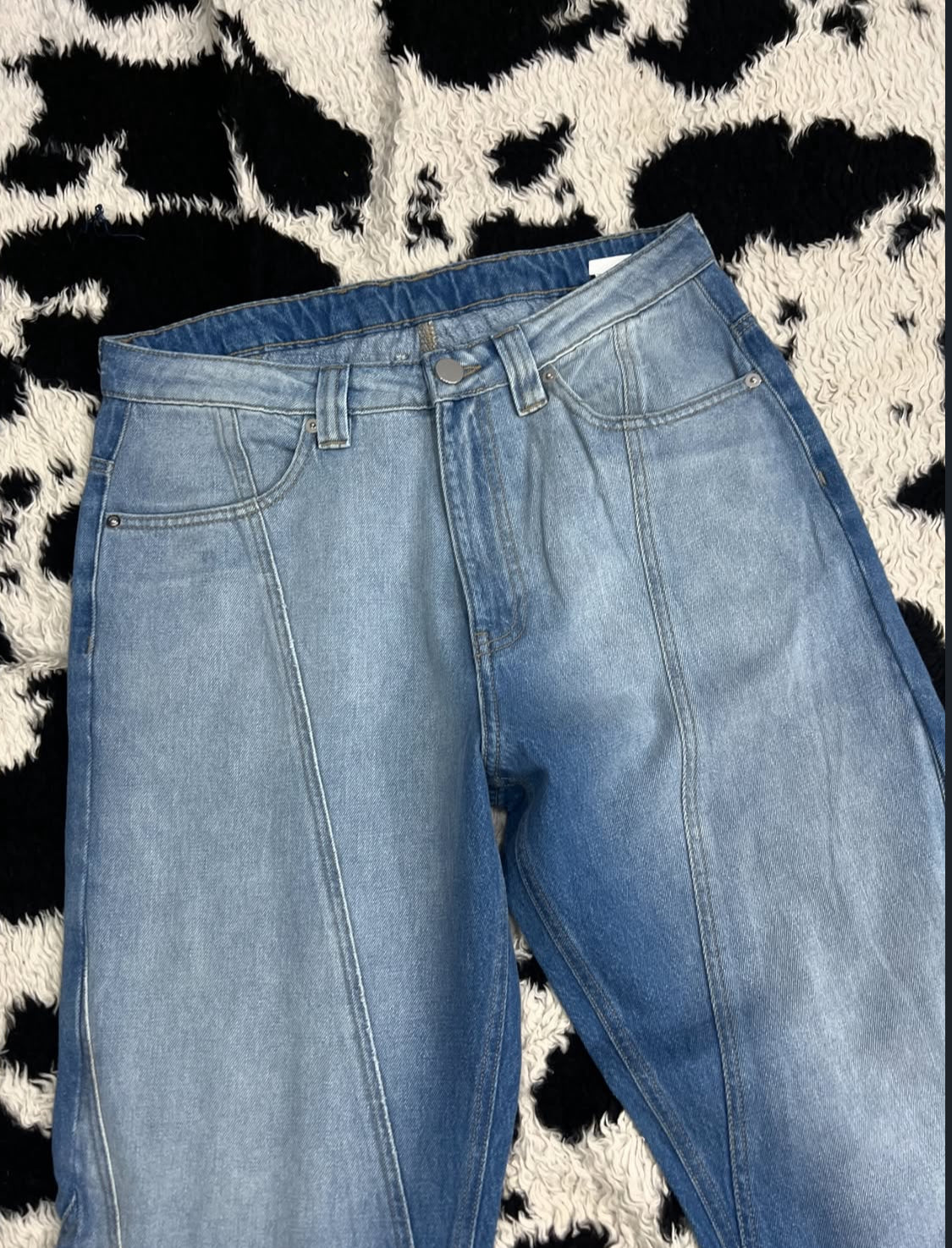 Double-Shaded Blue Detailed Denims (Waist 32)