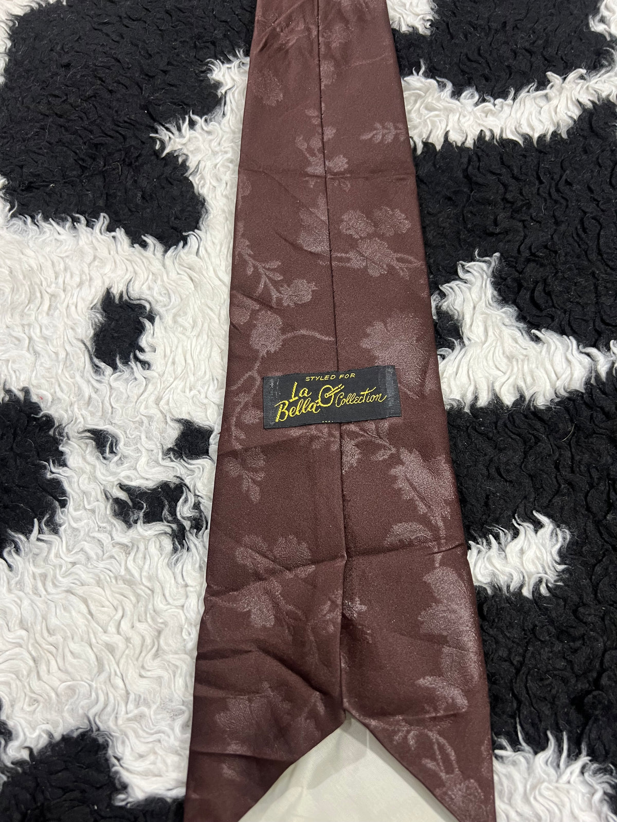 La Bella Brown Embroidered Floral Wide Tie