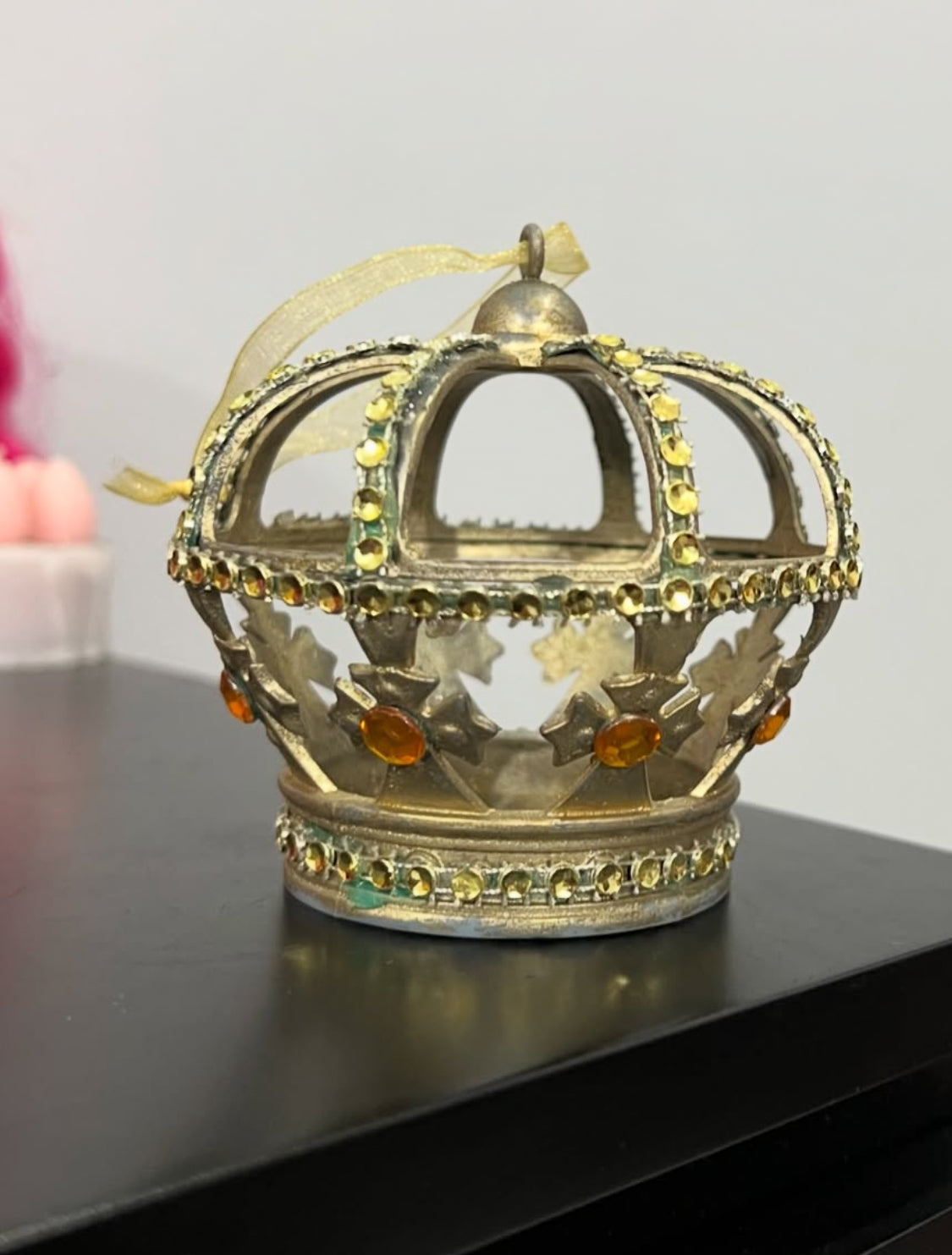 Crown Hanging