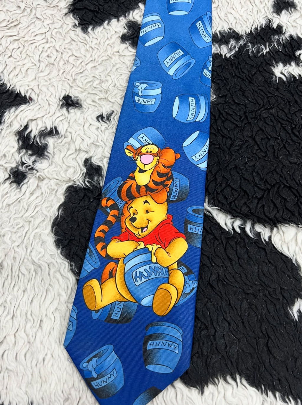 Disney Winnie The Pooh & Tigger Honey Tie