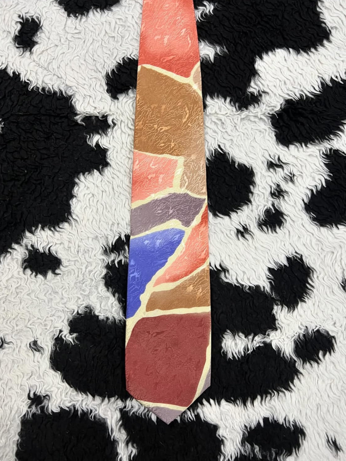 Manhattan Abstract Tie